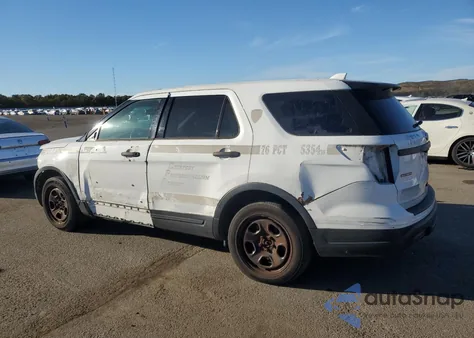 2016 Ford Explorer Police Interceptor z USA, uszkodzony, nr VIN 1FM5K8AR9GGC42360